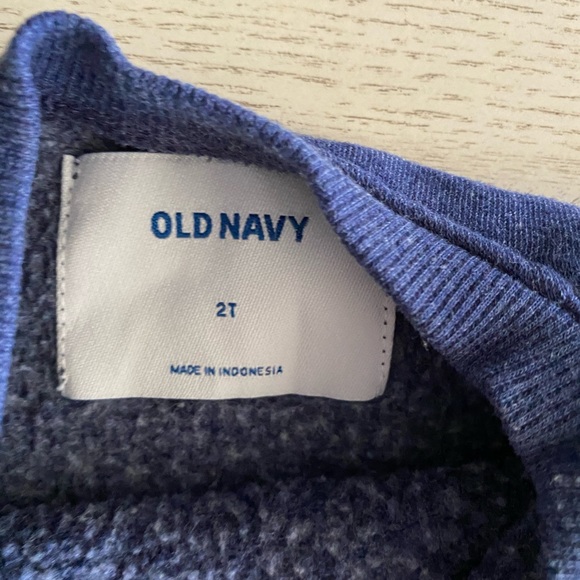 Old navy dinosaur sweatsuit - Picture 6 of 7